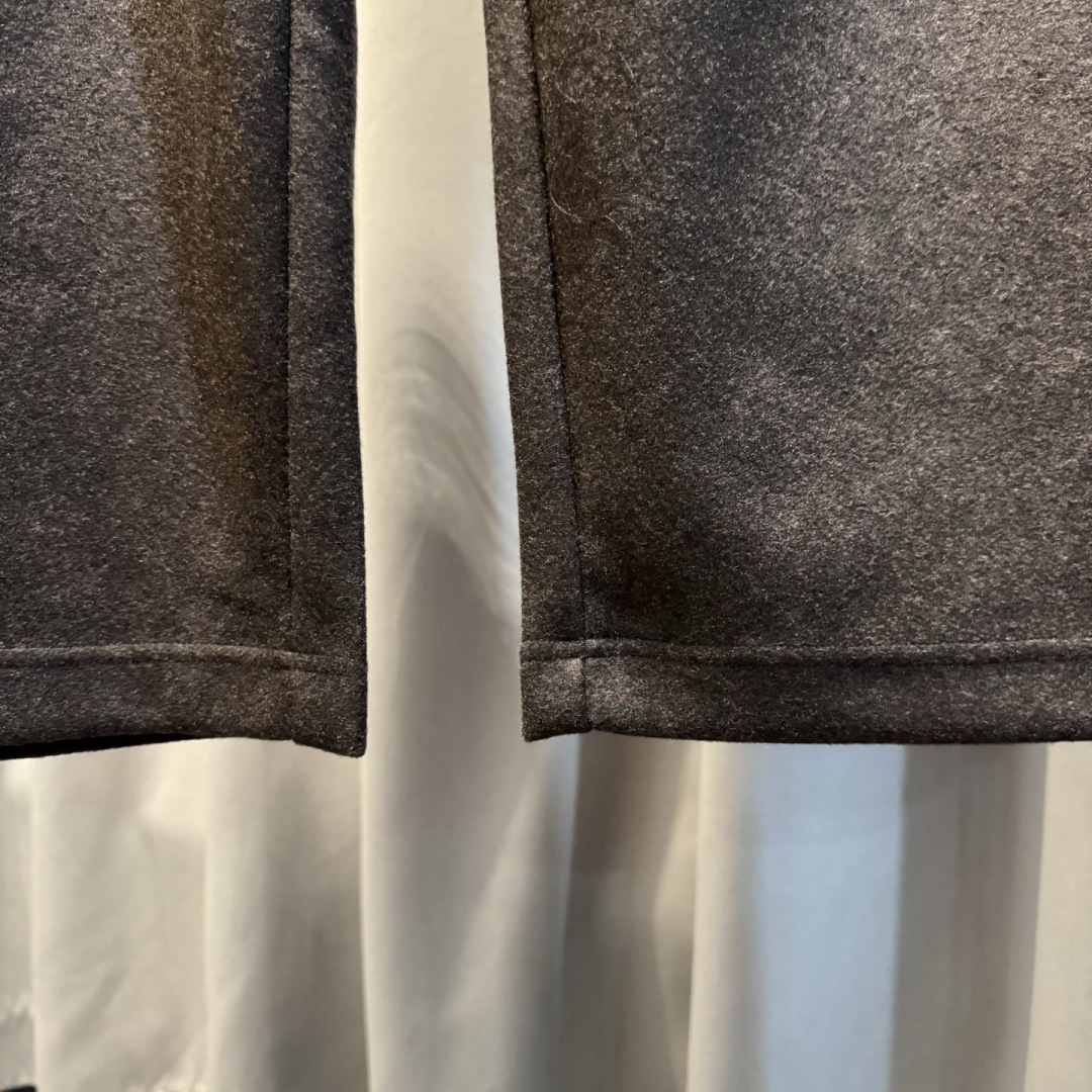 Miu Miu🌟秋冬新款休闲裤🆕采用优质面料，具有质感，松紧腰带设计，超级时尚洋气！码数：M-2XL 男