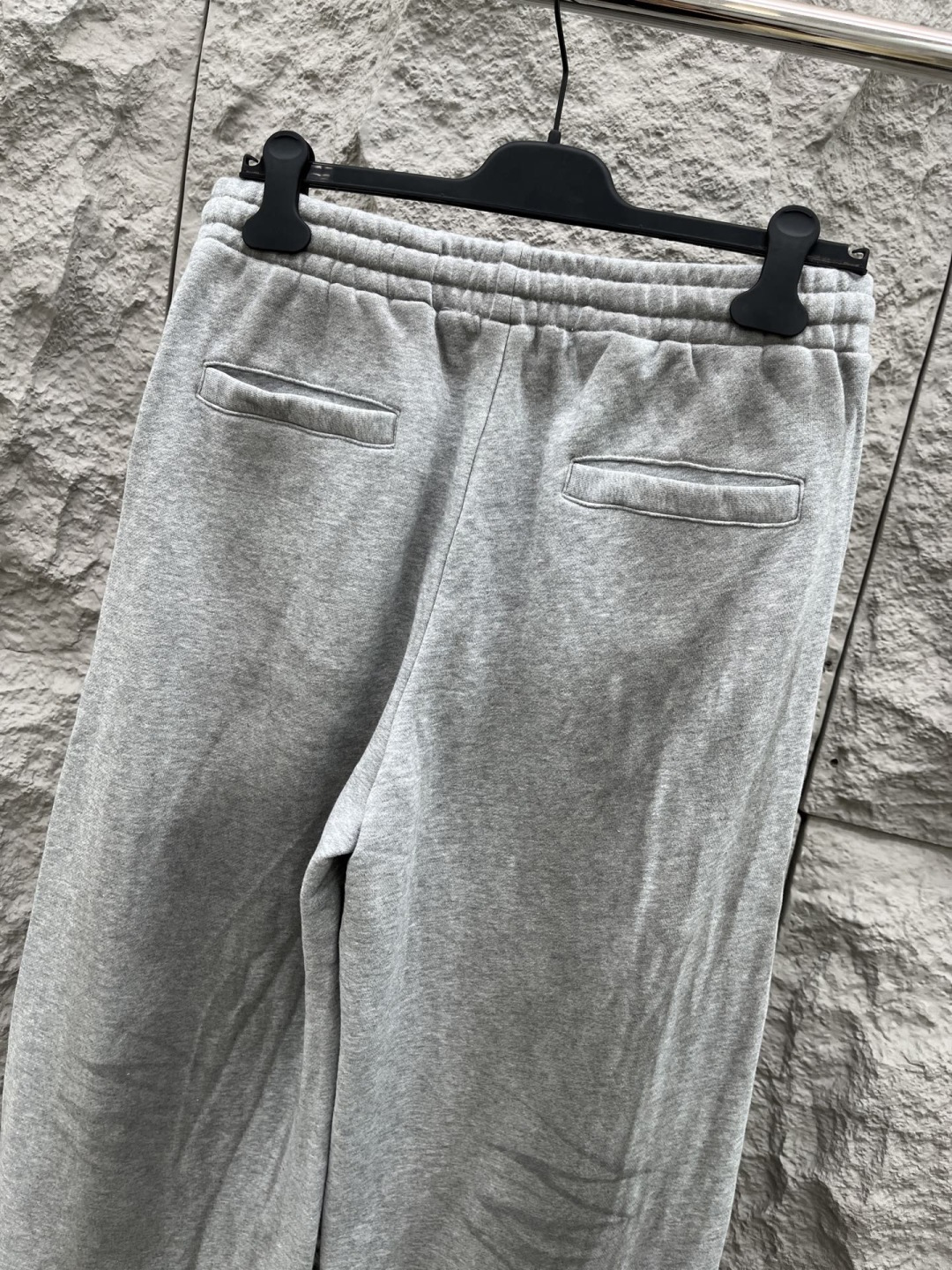 Acne🔥🔥冬季新款休闲裤，采用优质棉布毛圈面料，面料超级舒适透气！整体水洗超级好看炫酷！搭配品牌标识，