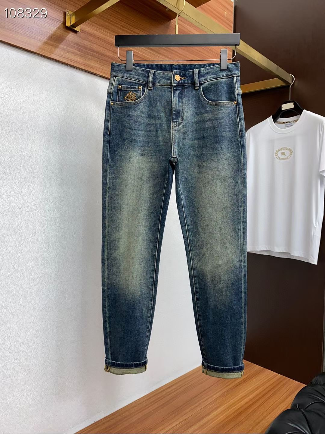 𝟐𝟎𝟐𝟓秋冬上新驴家高订欧货牛仔 现货供应 高端精梳棉面料 纳米洗洗码数: 𝟐𝟗-𝟑𝟖