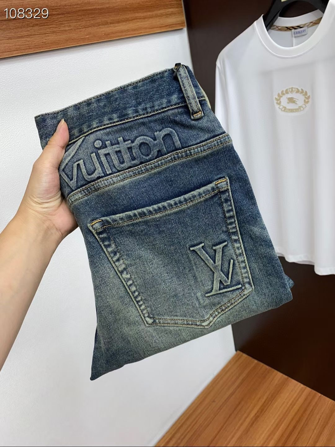 𝟐𝟎𝟐𝟓秋冬上新驴家高订欧货牛仔 现货供应 高端精梳棉面料 纳米洗洗码数: 𝟐𝟗-𝟑𝟖