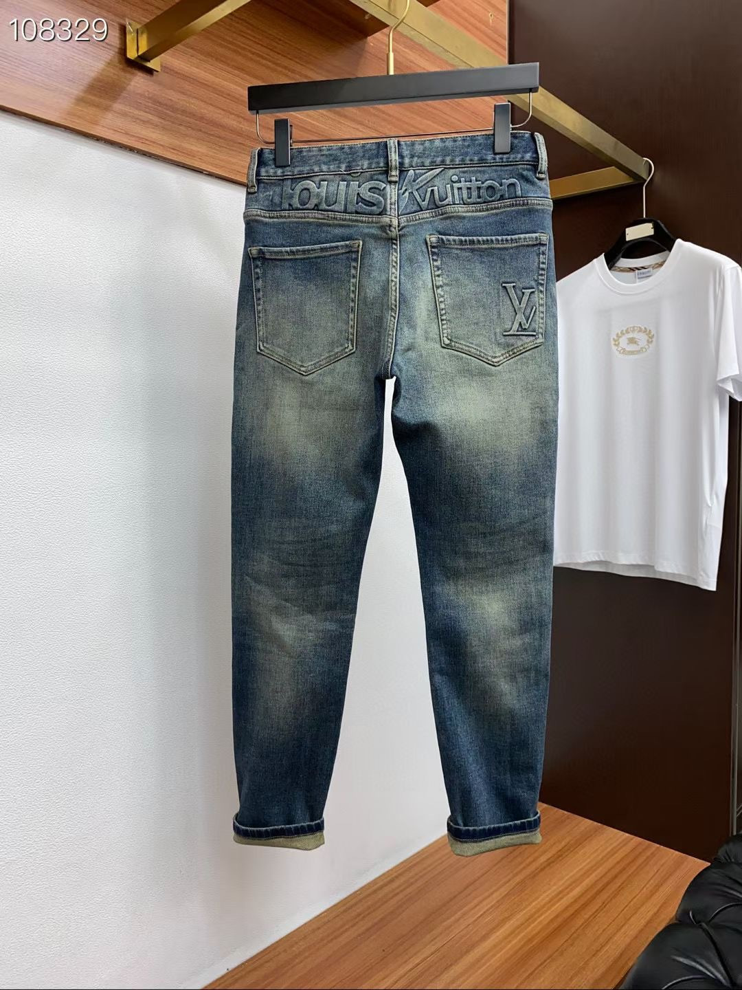 𝟐𝟎𝟐𝟓秋冬上新驴家高订欧货牛仔 现货供应 高端精梳棉面料 纳米洗洗码数: 𝟐𝟗-𝟑𝟖