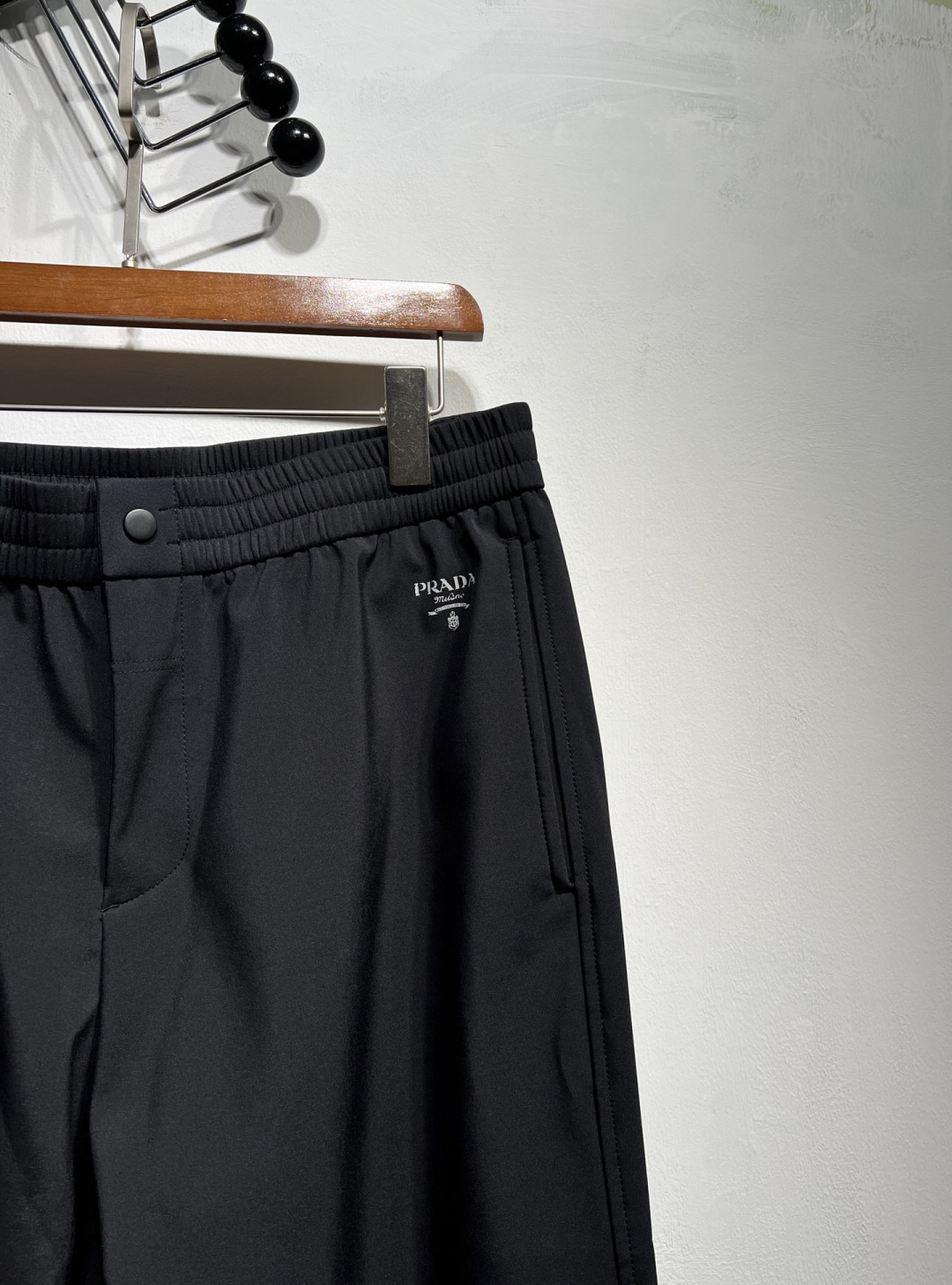 【加绒】秋冬新款！PRA**抽绳小直筒休闲裤 代工厂出品。秋季新品！质地柔软舒适、复合面料，防水质感、亲