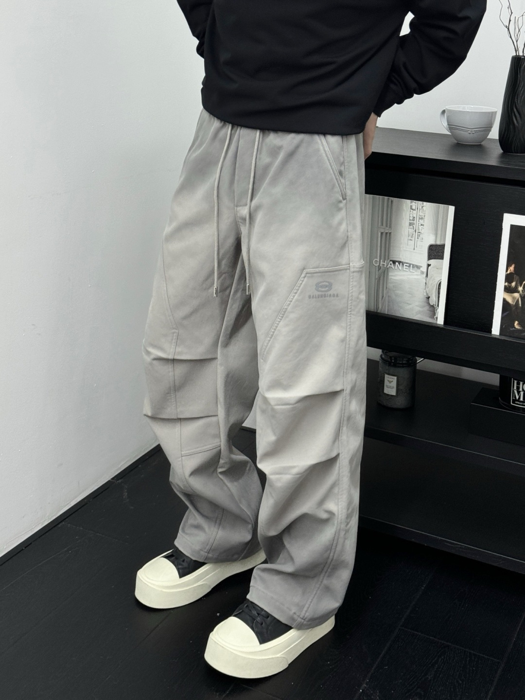 新款秋冬加绒裤子[庆祝][庆祝]码数：M-3xL颜色：黑，灰款号：5068-H