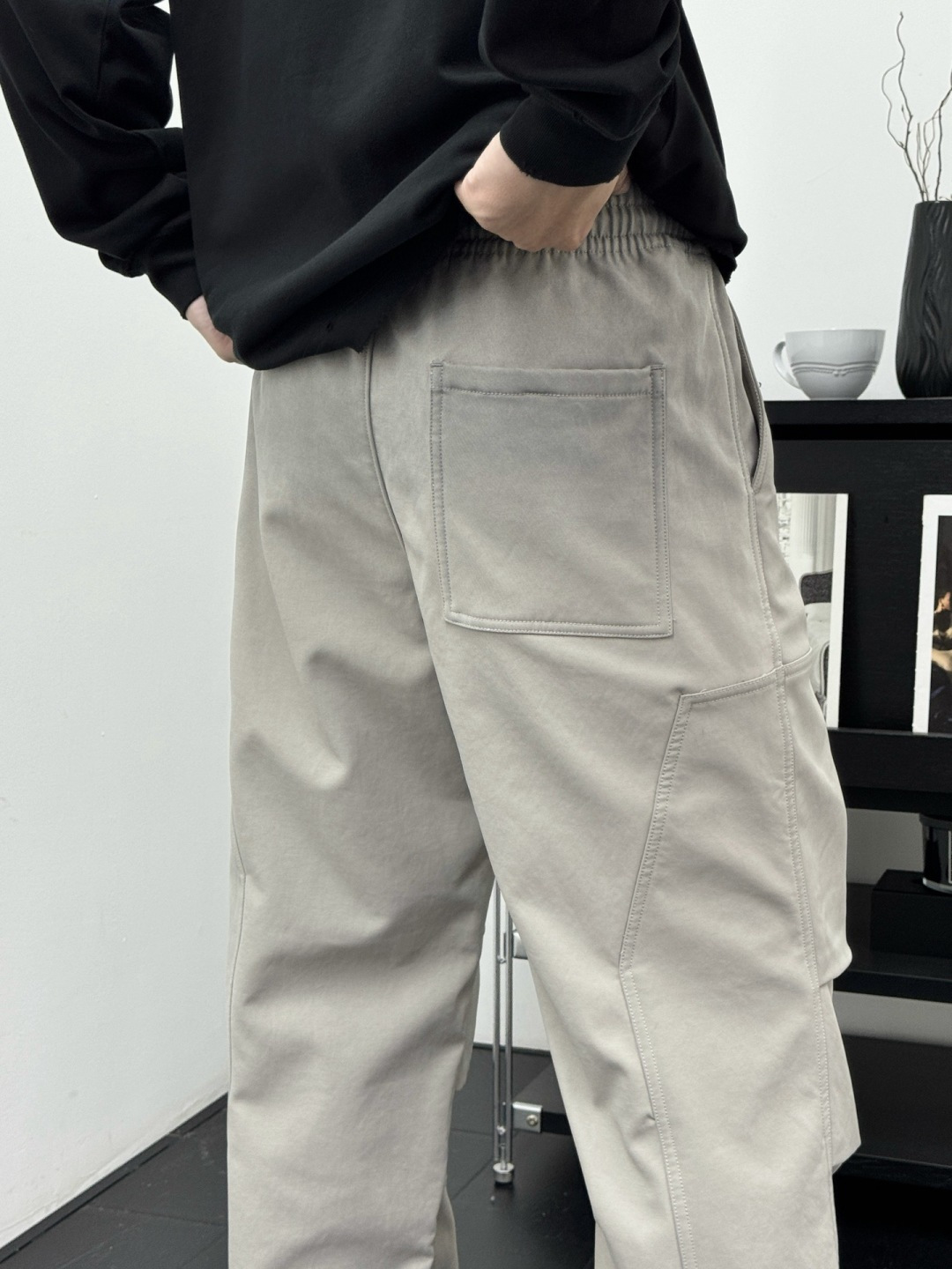 新款秋冬加绒裤子[庆祝][庆祝]码数：M-3xL颜色：黑，灰款号：5068-H