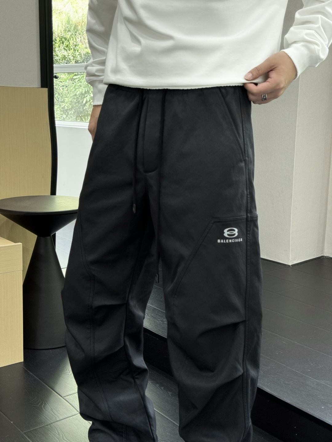 新款秋冬加绒裤子[庆祝][庆祝]码数：M-3xL颜色：黑，灰款号：5068-H