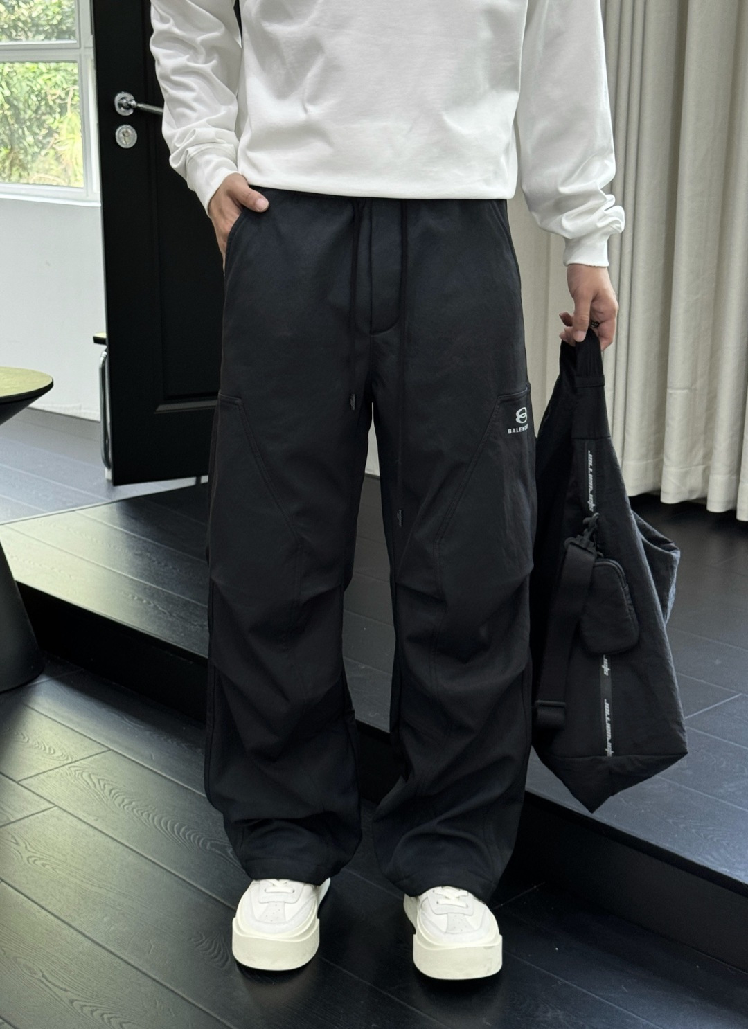 新款秋冬加绒裤子[庆祝][庆祝]码数：M-3xL颜色：黑，灰款号：5068-H