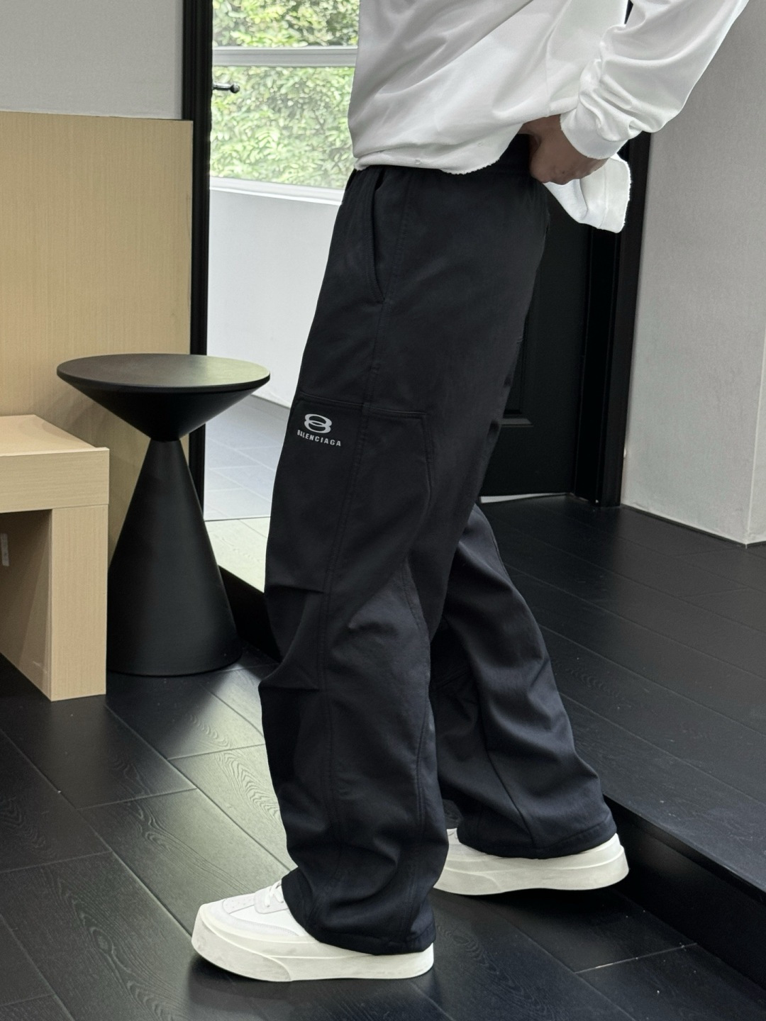 新款秋冬加绒裤子[庆祝][庆祝]码数：M-3xL颜色：黑，灰款号：5068-H