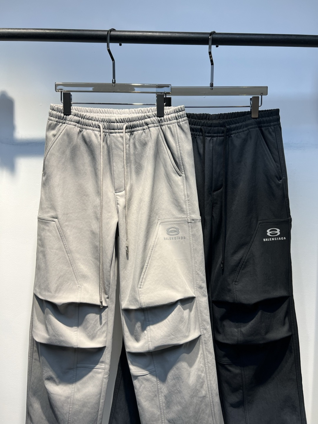 新款秋冬加绒裤子[庆祝][庆祝]码数：M-3xL颜色：黑，灰款号：5068-H