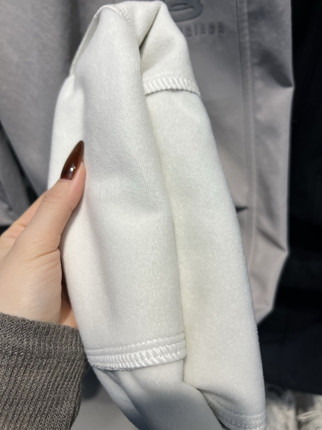 新款秋冬加绒裤子[庆祝][庆祝]码数：M-3xL颜色：黑，灰款号：5068-H