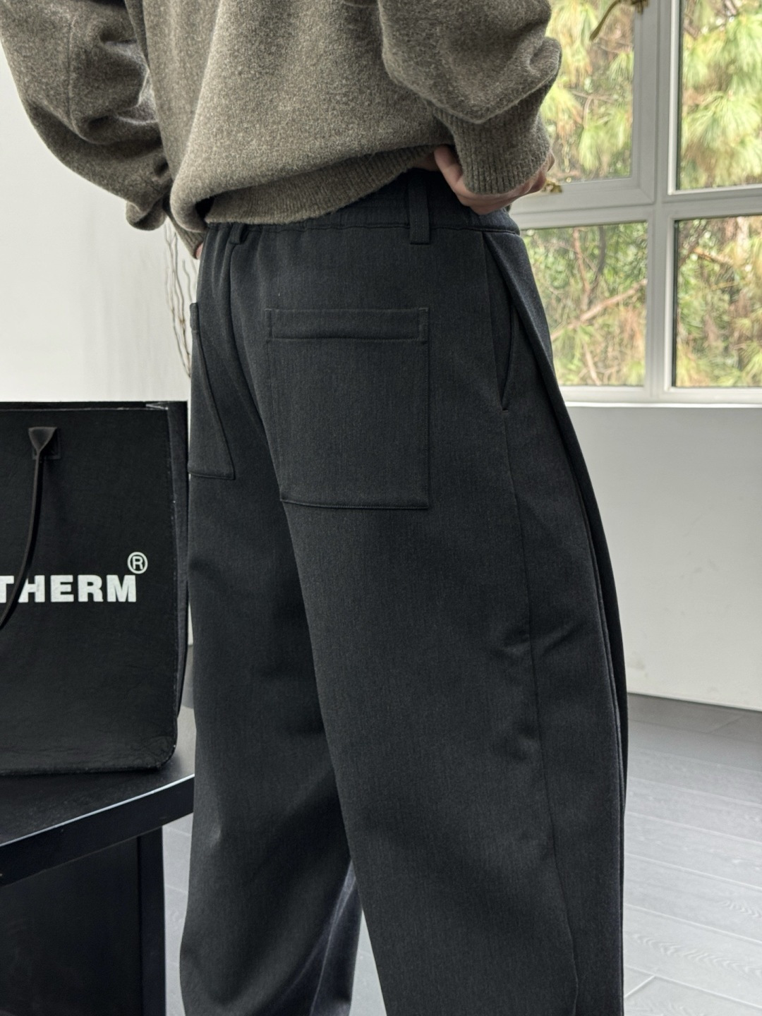 塞琳 新款秋冬加绒裤子🆕颜色：黑，灰码数：M-3XL款号：5235