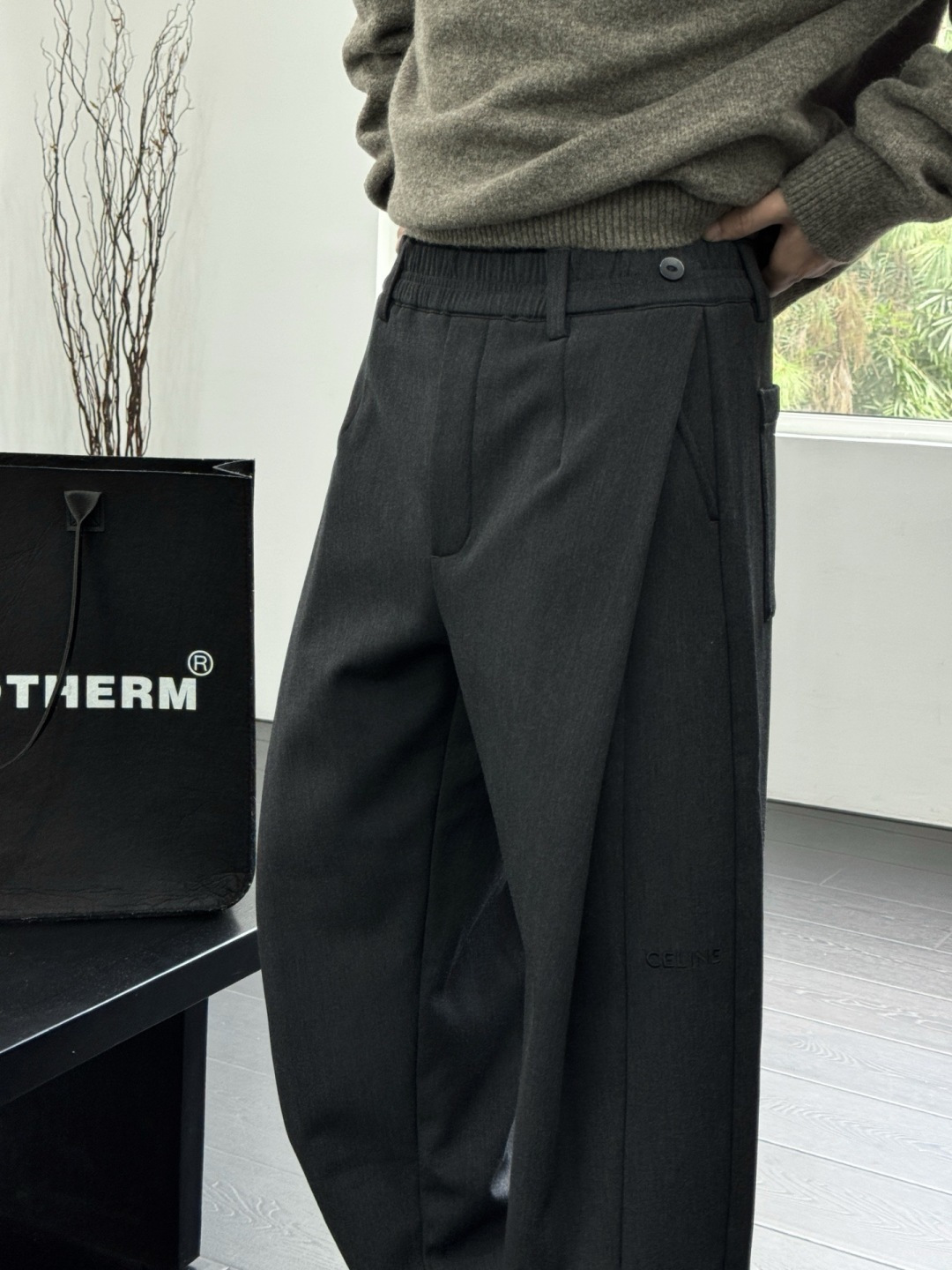 塞琳 新款秋冬加绒裤子🆕颜色：黑，灰码数：M-3XL款号：5235