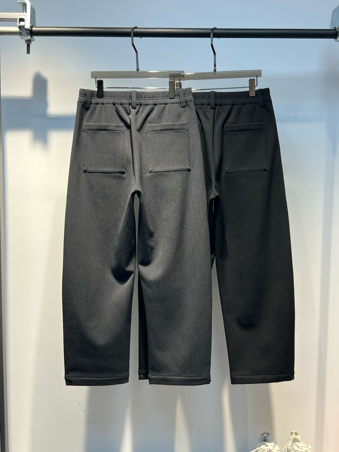 塞琳 新款秋冬加绒裤子🆕颜色：黑，灰码数：M-3XL款号：5235