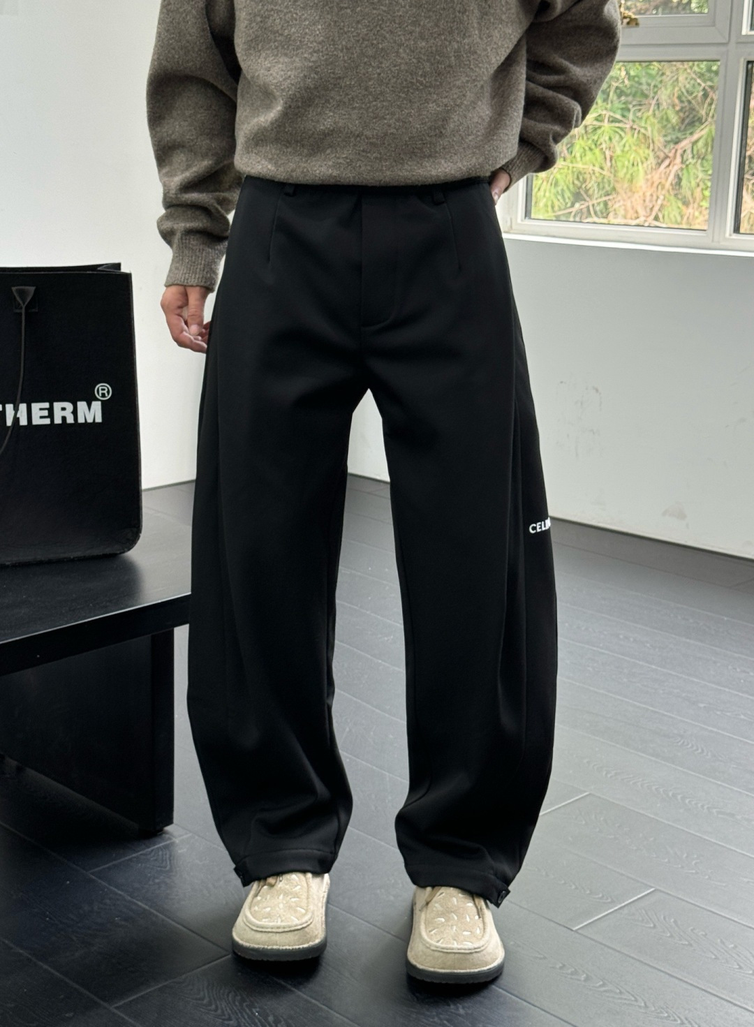 塞琳 新款秋冬加绒裤子🆕颜色：黑，灰码数：M-3XL款号：5235