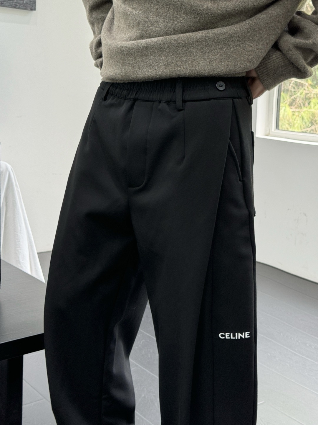 塞琳 新款秋冬加绒裤子🆕颜色：黑，灰码数：M-3XL款号：5235