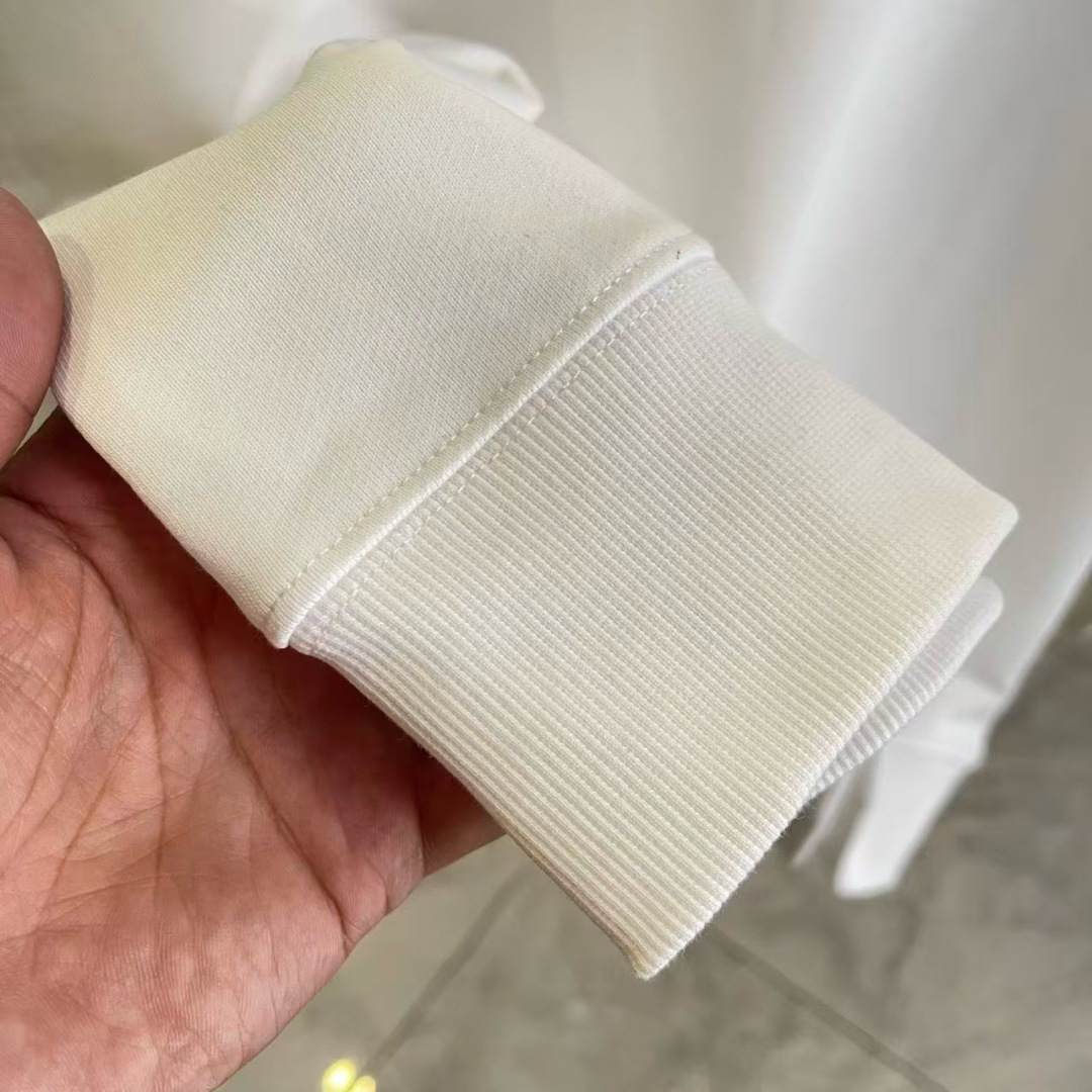 Dio*2025秋冬新款 个性字母logo印花 定制面料400g 圆领卫衣 男女同款颜色：黑色 白色 尺