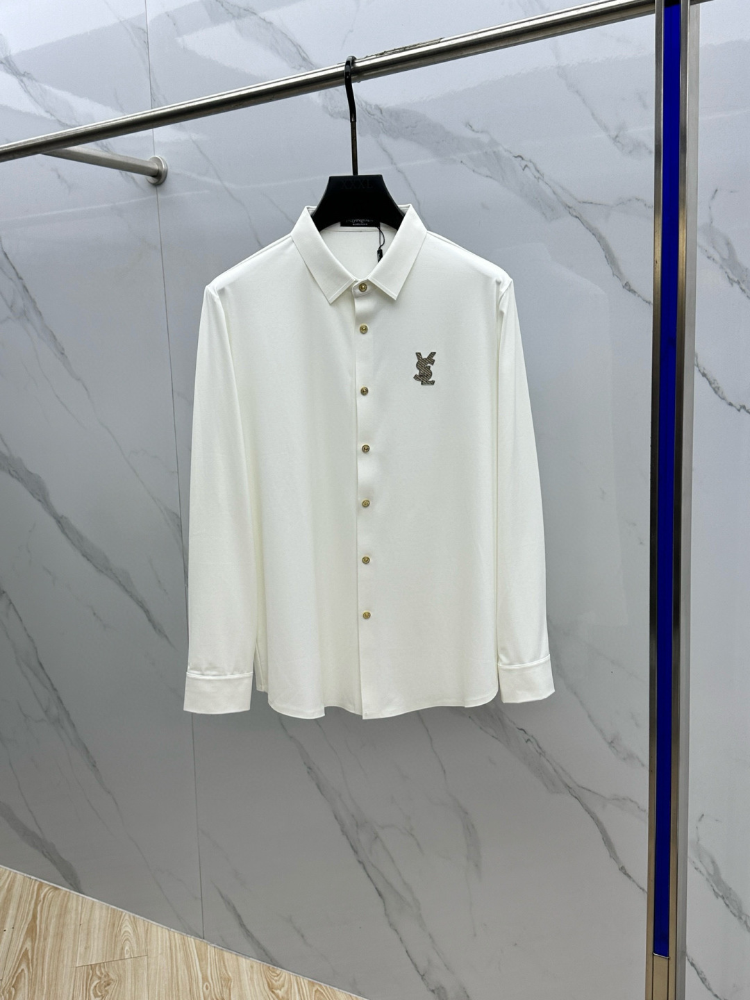 Ysl 圣罗兰 2025秋冬新品发布⌚️🔥潮品休闲衬衫，定义高端产品 3D立体制版、贴身舒适，欧洲标准环