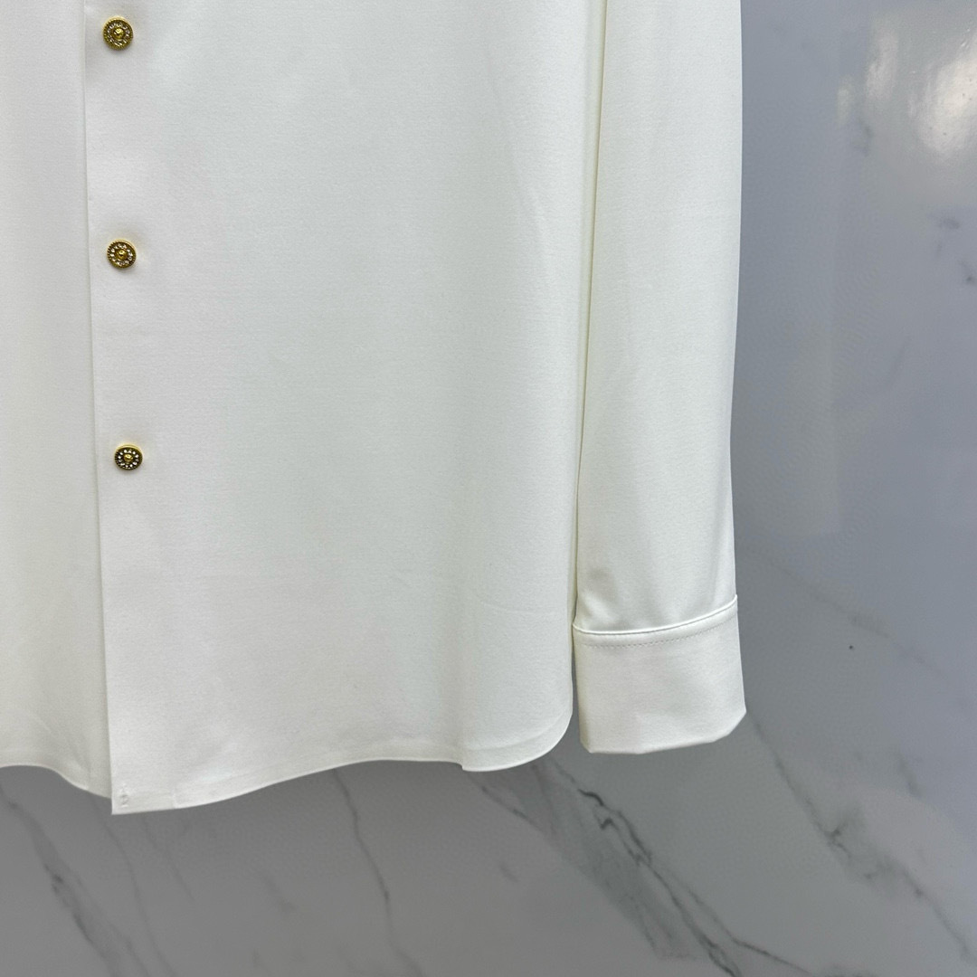 Ysl 圣罗兰 2025秋冬新品发布⌚️🔥潮品休闲衬衫，定义高端产品 3D立体制版、贴身舒适，欧洲标准环