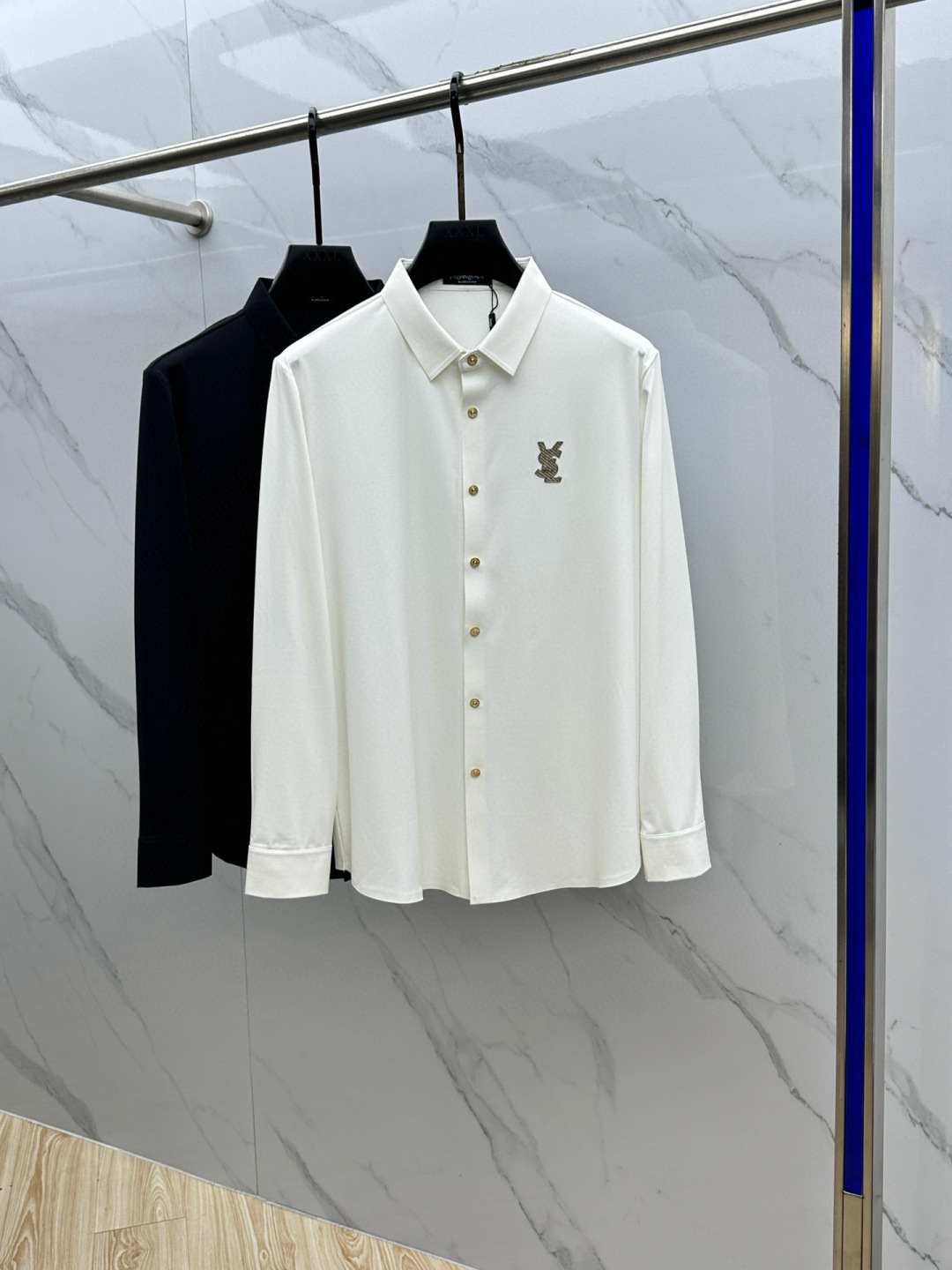 Ysl 圣罗兰 2025秋冬新品发布⌚️🔥潮品休闲衬衫，定义高端产品 3D立体制版、贴身舒适，欧洲标准环