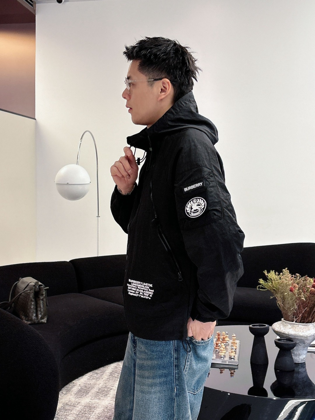 巴宝莉 2025秋季新款夹克外套，秀场新品‼品相非常完美，舒适保暖，三标齐全色泽饱满诱人，非常出彩的设计