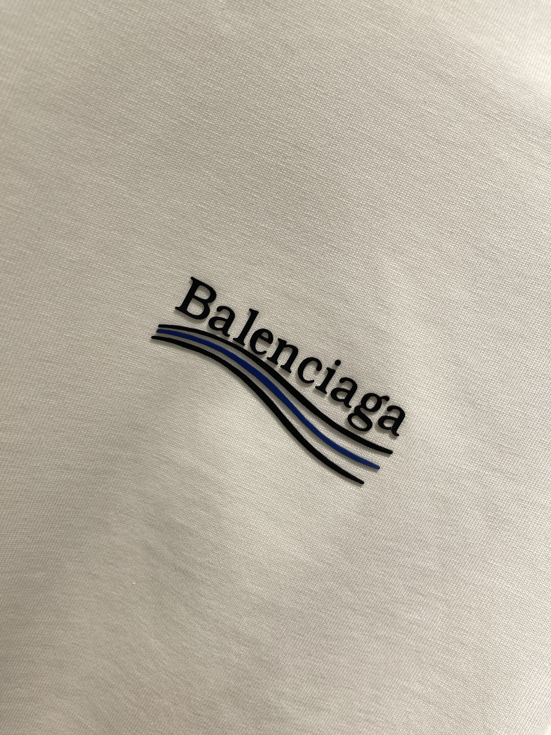 2025秋冬新款巴黎世家高克重磨破长袖颜色：黑 白码数：XS-S-M-L-XL