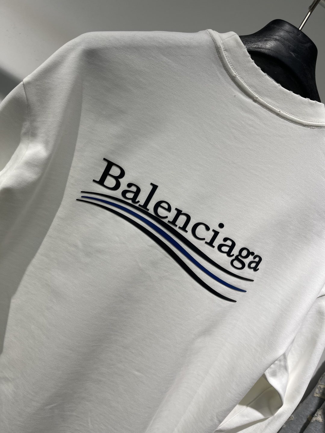 2025秋冬新款巴黎世家高克重磨破长袖颜色：黑 白码数：XS-S-M-L-XL