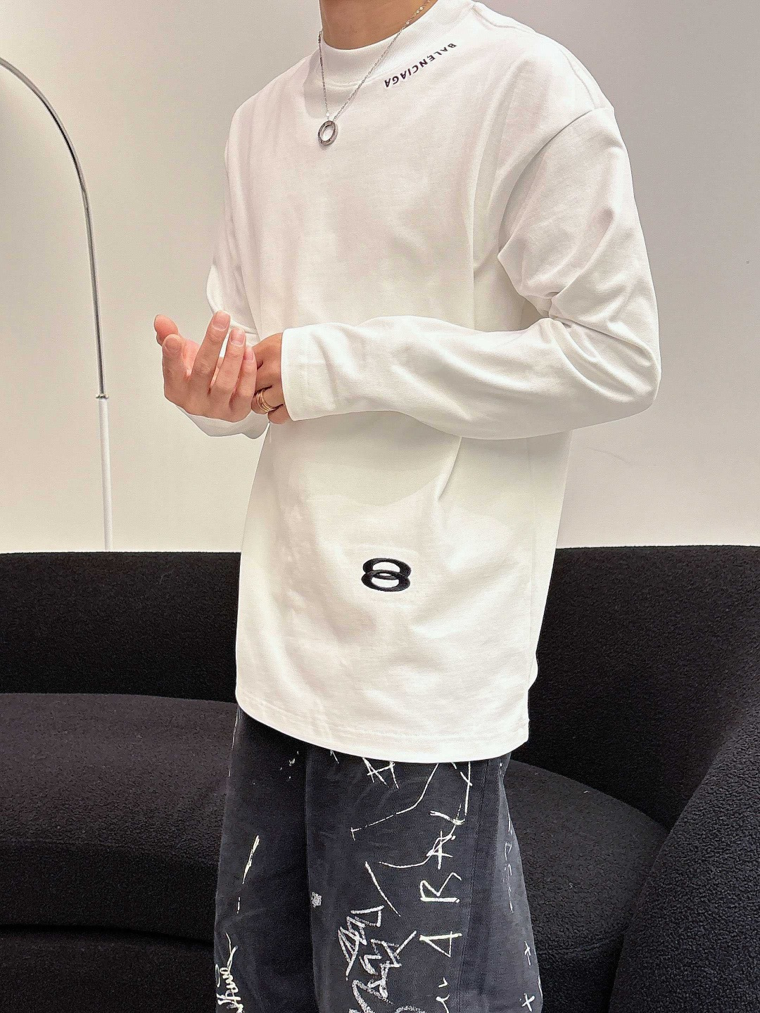 25新款磨毛长袖阔版T恤颜色：黑，白尺码：S-2XL