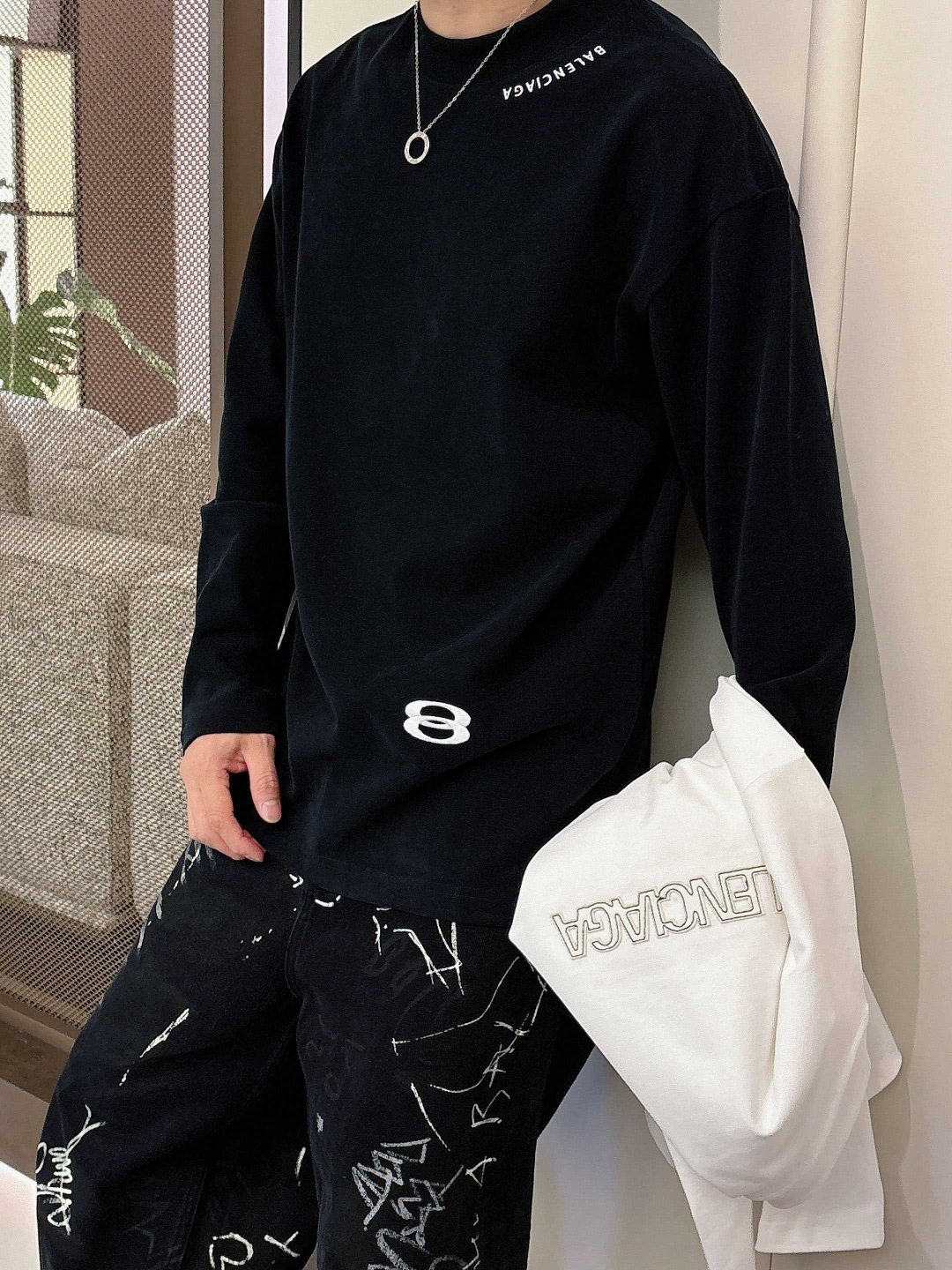 25新款磨毛长袖阔版T恤颜色：黑，白尺码：S-2XL