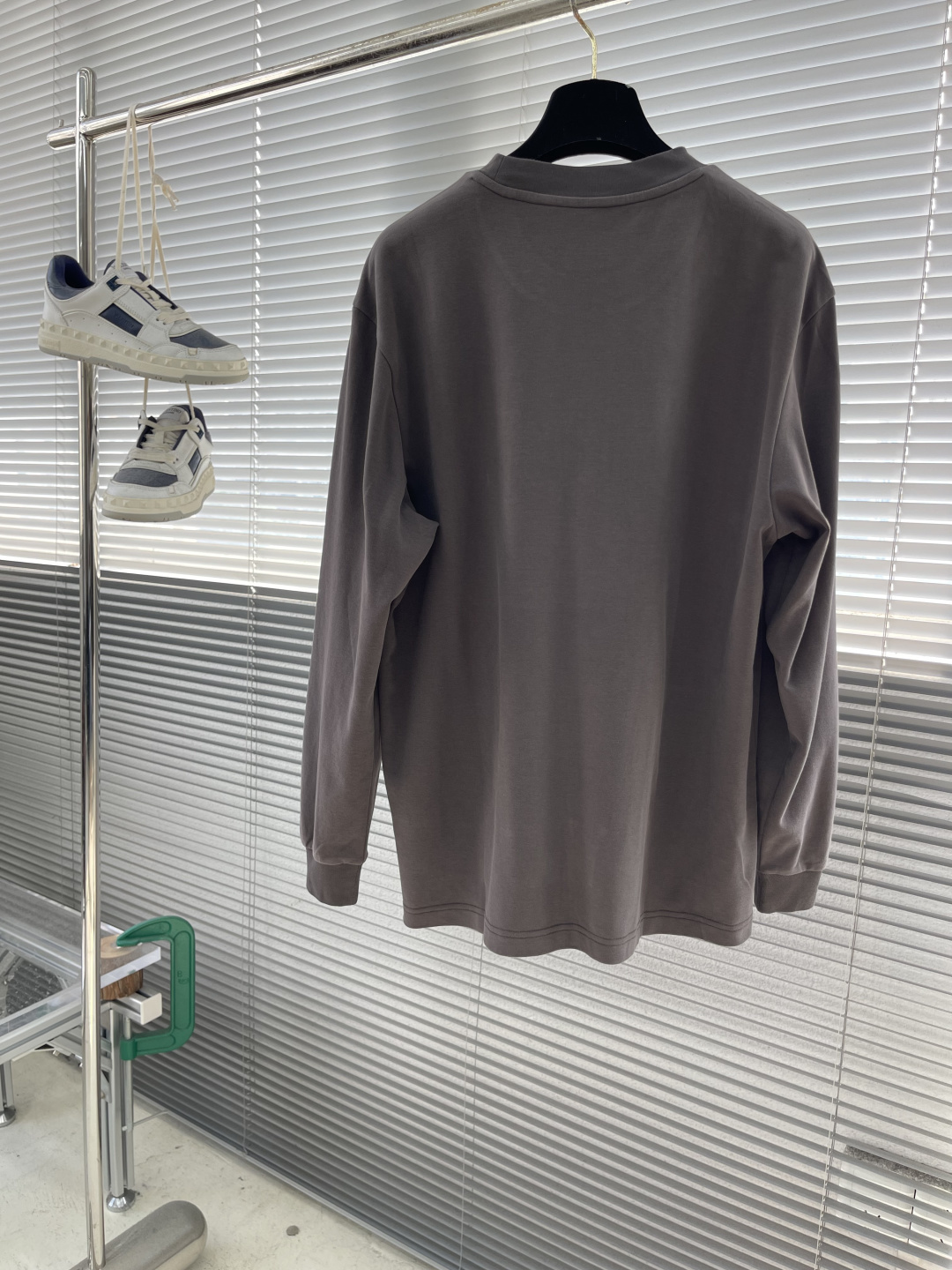 Dio 2025秋冬系列休闲长袖T恤码数：M-5XL 微阔版型潮流罗马磨毛。面料表面刷毛做磨毛工艺与特殊