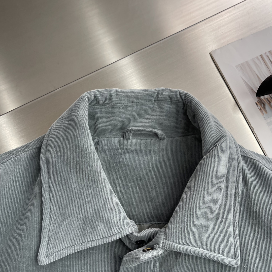 Stone Island 2025秋冬新款系列夹克外套 码数：M-3XL 微阔版型 石头岛灯芯绒翻领棉服