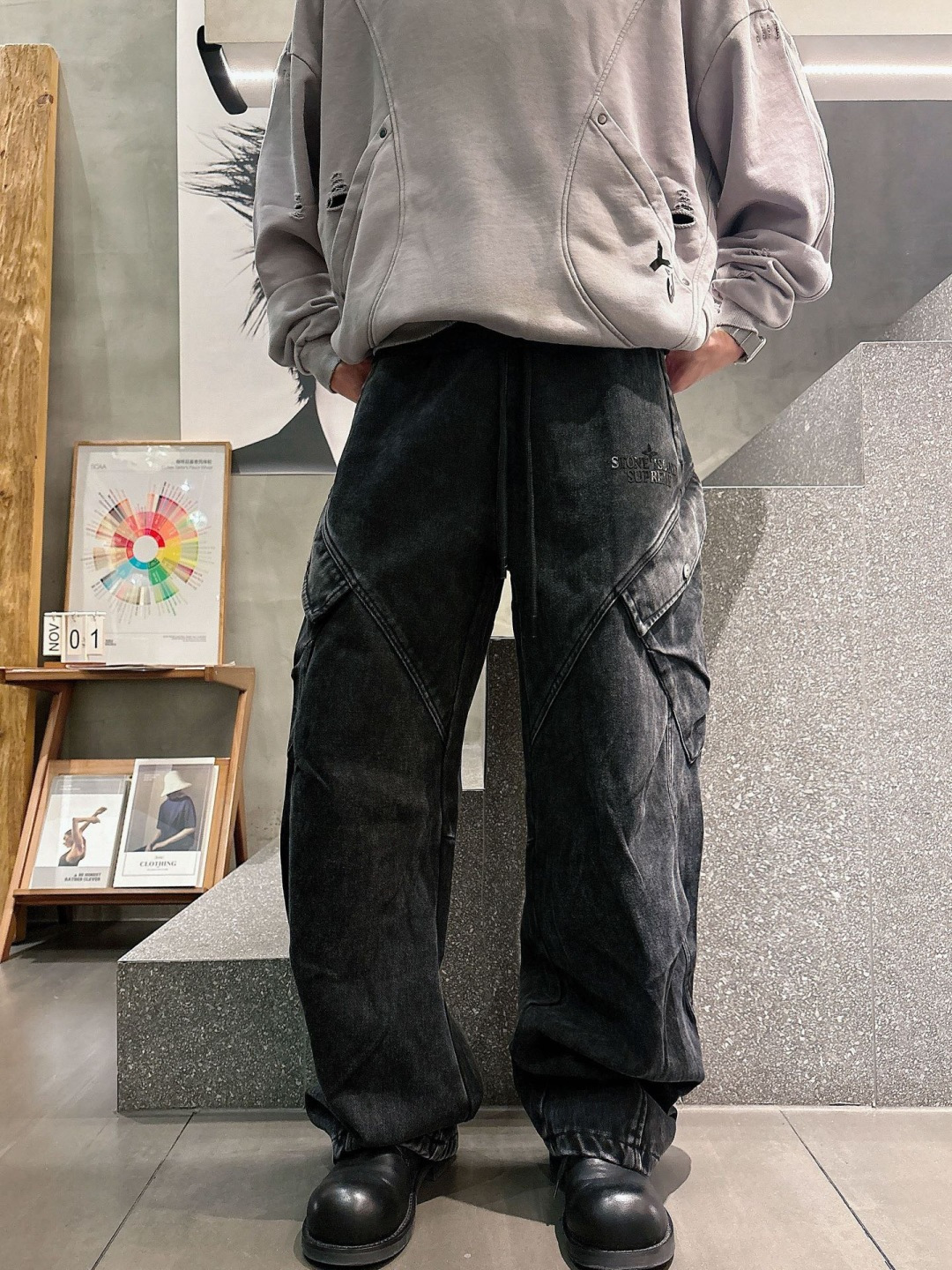 石头岛🔥🔥休闲直筒工装长裤，采用优质斜纹材质，挺括有型，侧边工装口袋设计，超级好看，上身足够吸睛且回头率