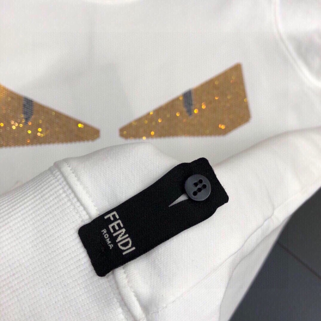 FEND1芬迪/25秋冬怪兽烫钻圆领男士卫衣，高克重毛圈棉面料 经典色系推送。。码数：M-3XL