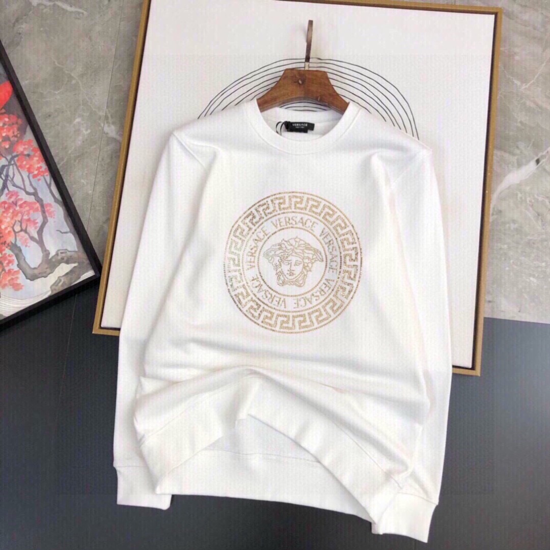 VER24S秋冬男士圆领长袖卫衣.....烫钻美杜莎就是喜欢这一款…………深深印入你的内心……耐穿性和舒