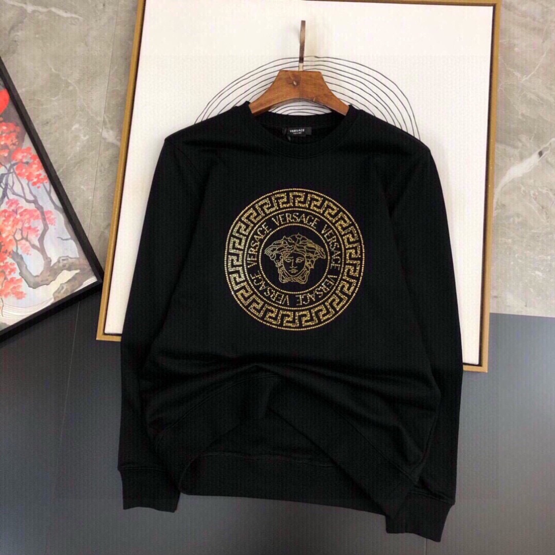 VER24S秋冬男士圆领长袖卫衣.....烫钻美杜莎就是喜欢这一款…………深深印入你的内心……耐穿性和舒