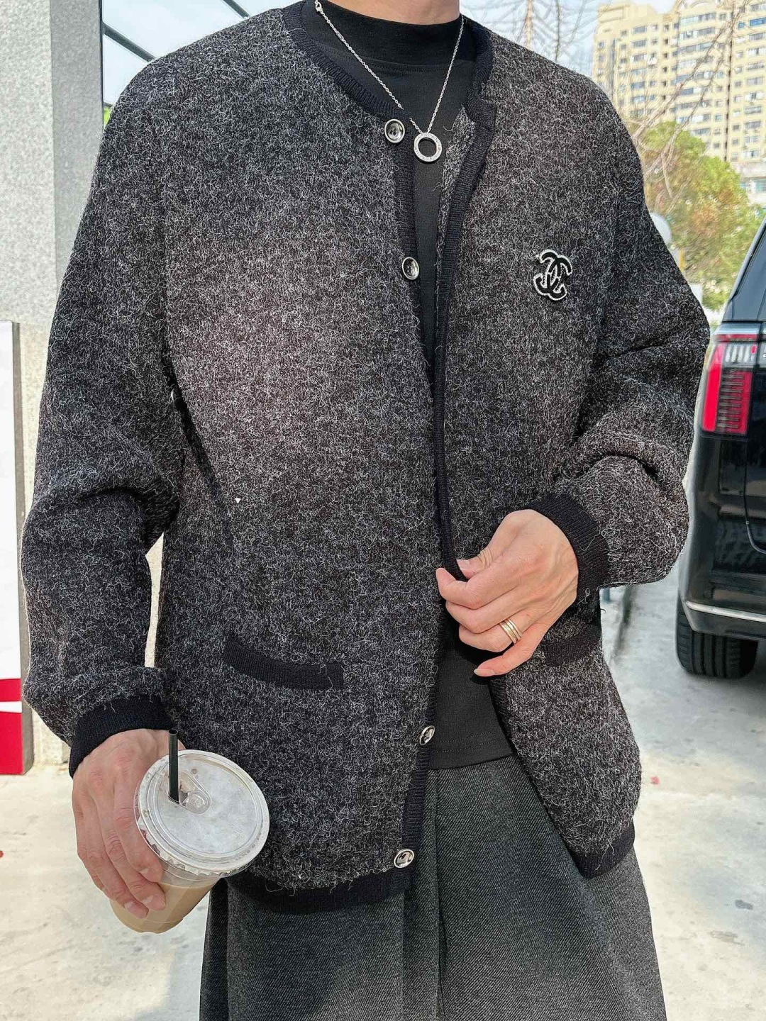 小香家新款毛衫毛衣，上身宽松纱线采用细针织法，上身舒适，不挑身材 男女同款，秋冬毛衣，是今年最好看的情侣