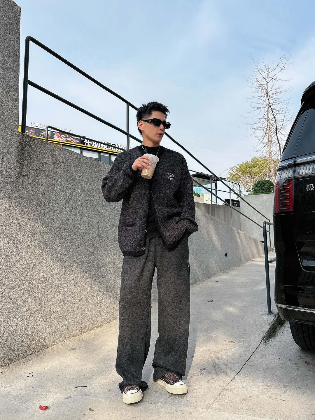 小香家新款毛衫毛衣，上身宽松纱线采用细针织法，上身舒适，不挑身材 男女同款，秋冬毛衣，是今年最好看的情侣