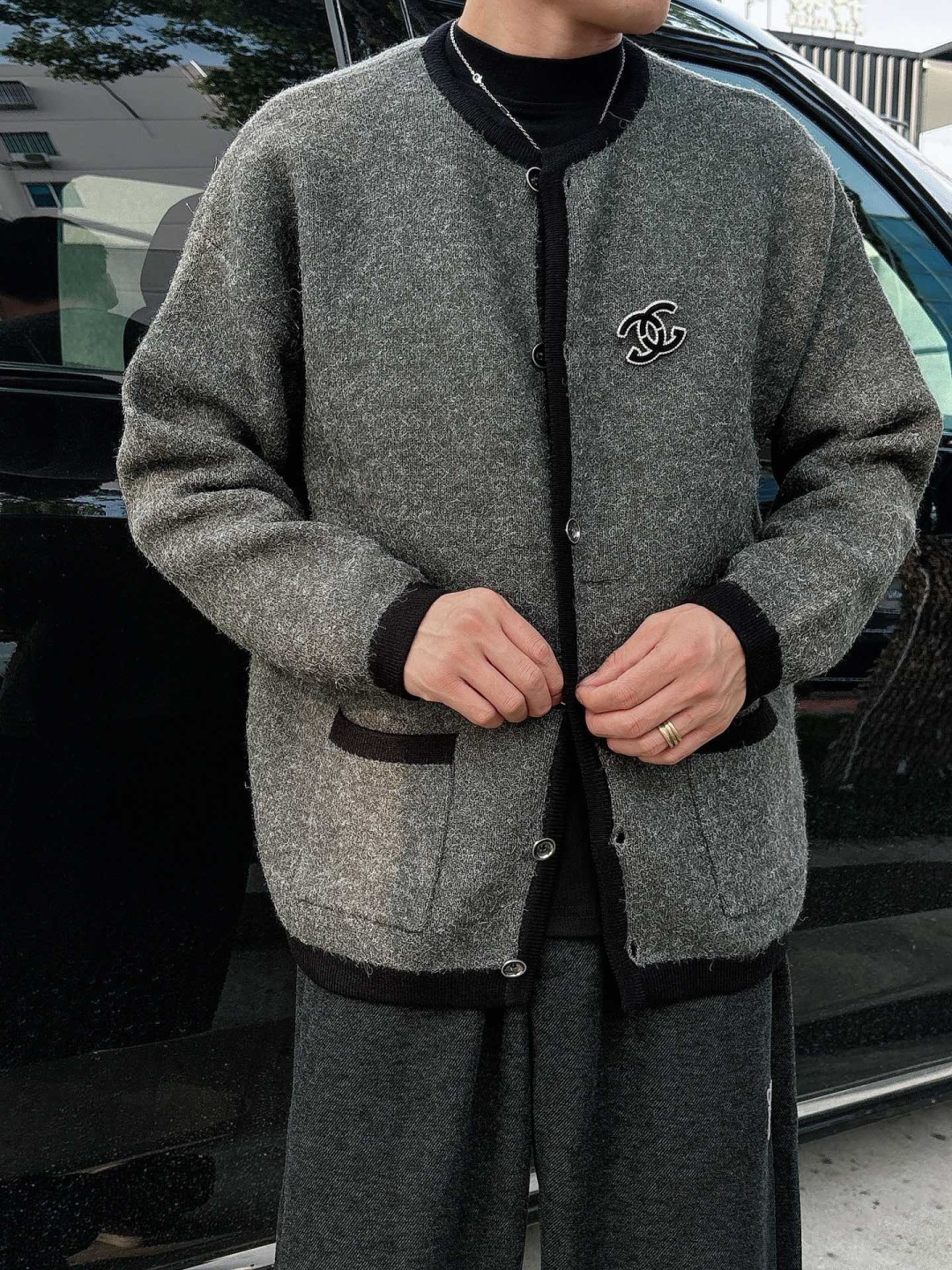 小香家新款毛衫毛衣，上身宽松纱线采用细针织法，上身舒适，不挑身材 男女同款，秋冬毛衣，是今年最好看的情侣