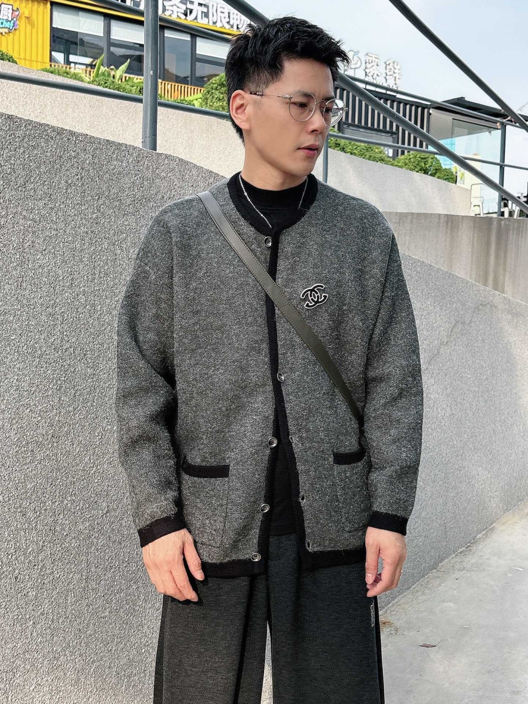 小香家新款毛衫毛衣，上身宽松纱线采用细针织法，上身舒适，不挑身材 男女同款，秋冬毛衣，是今年最好看的情侣