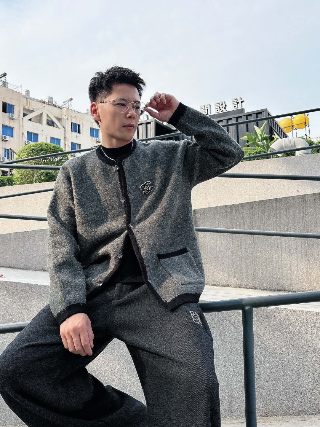 小香家新款毛衫毛衣，上身宽松纱线采用细针织法，上身舒适，不挑身材 男女同款，秋冬毛衣，是今年最好看的情侣