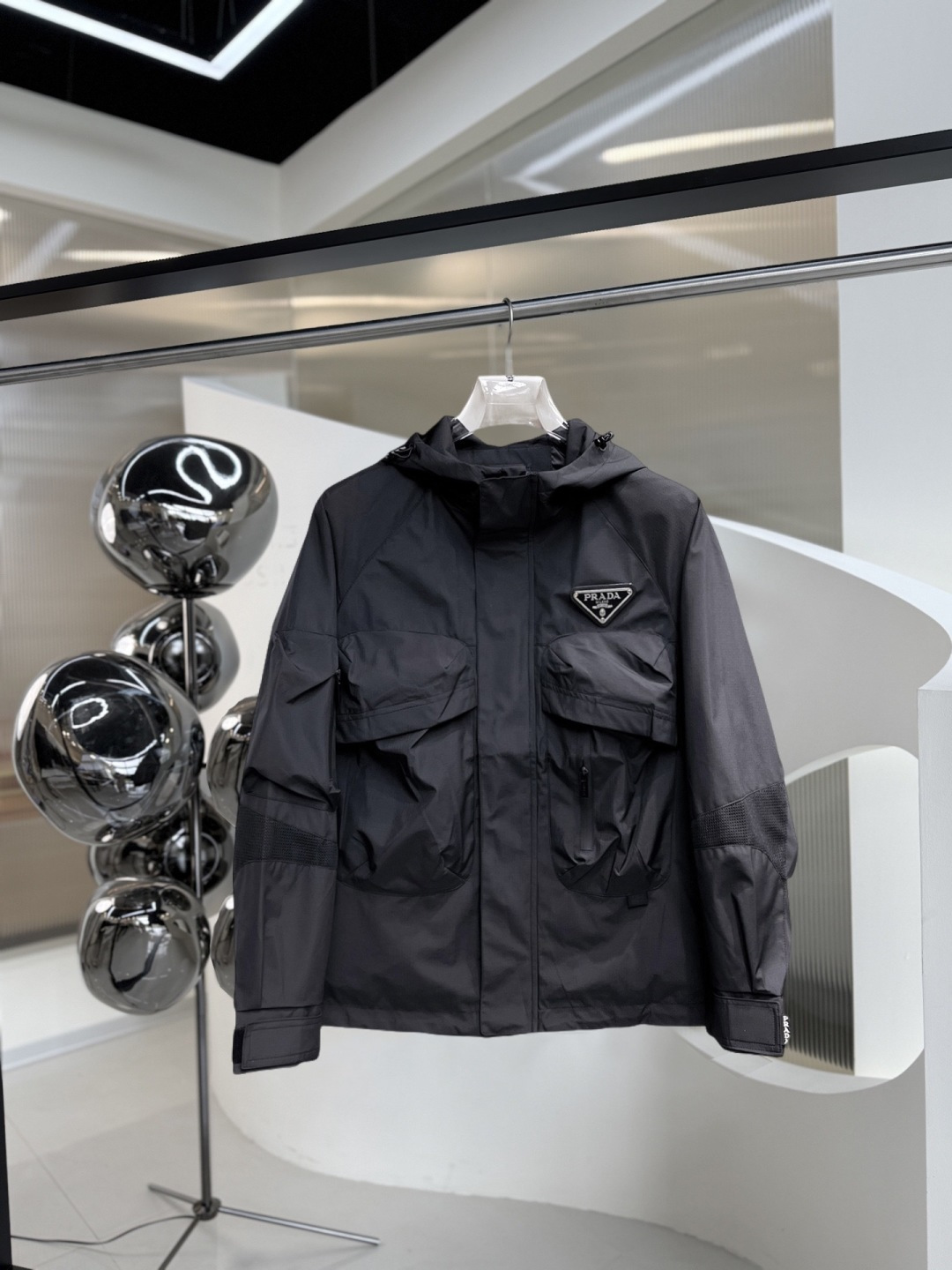 普拉达 官网同款，提前发售！2025ss开秋新款男士夹克外套，原单三标齐全高端版本！，专柜定制面料 透气