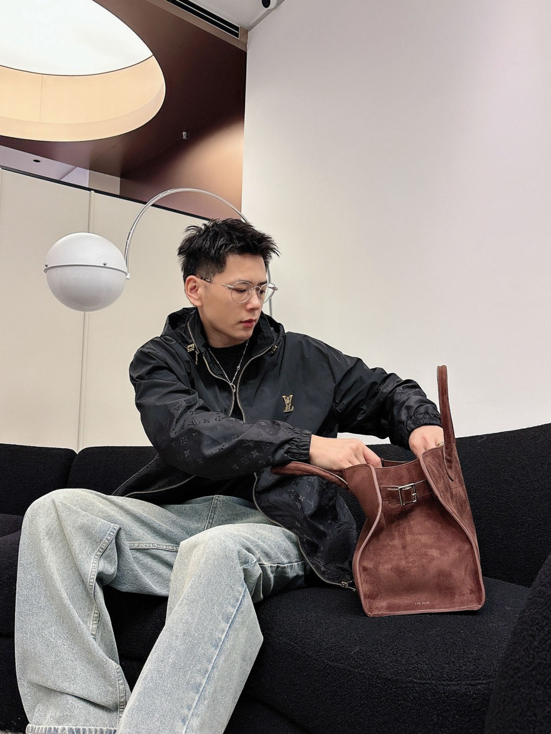 LV 2025秋季新款夹克外套，秀场新品‼品相非常完美，舒适保暖，三标齐全色泽饱满诱人，非常出彩的设计，