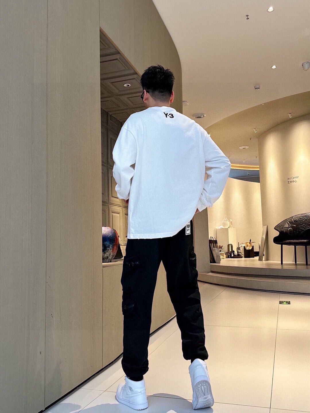 秋季新款🌟Y3，新款长袖 胸前经典logo印花工艺，领子小磨破设计，360克纯棉面料制作 宽松版型，男女