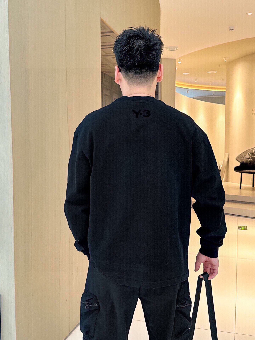 秋季新款🌟Y3，新款长袖 胸前经典logo印花工艺，领子小磨破设计，360克纯棉面料制作 宽松版型，男女