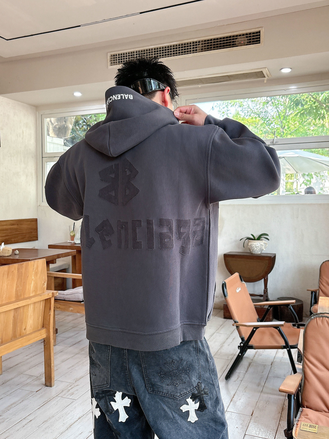 2025秋冬新款巴黎世家烧花厚款外套S-XL