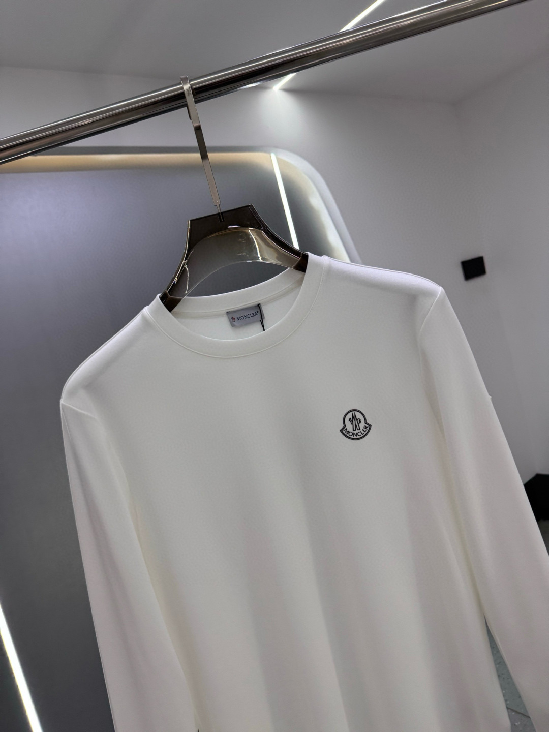 MK2025早秋新品长袖T恤衫；定制260克高密水柔棉，市场上无法媲美的一款定制面料，非常的舒适柔软并且