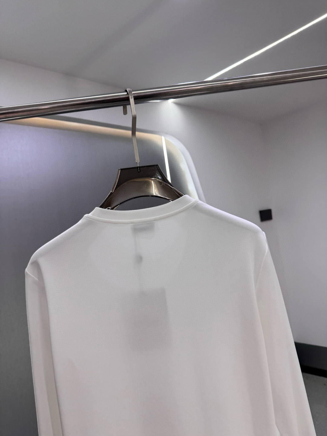 MK2025早秋新品长袖T恤衫；定制260克高密水柔棉，市场上无法媲美的一款定制面料，非常的舒适柔软并且