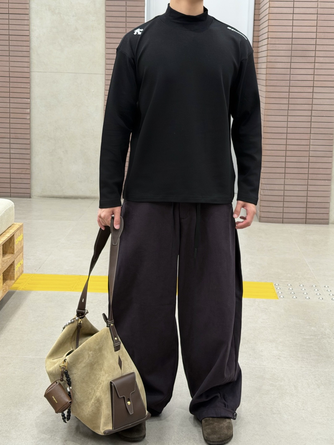 新款秋冬半高领打底🆕颜色：黑，白码数：S-XL款号：3212