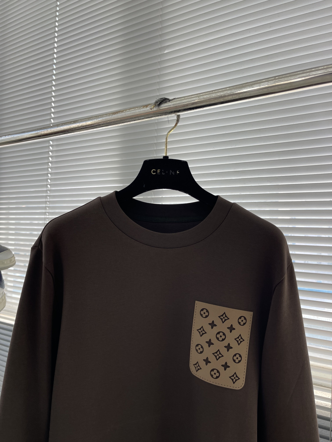 驴牌 2025秋冬系列圆领卫衣码数：M-5XL 微阔版型 棉莫代尔空气层。采用丝光工艺处理的双面结构，棉