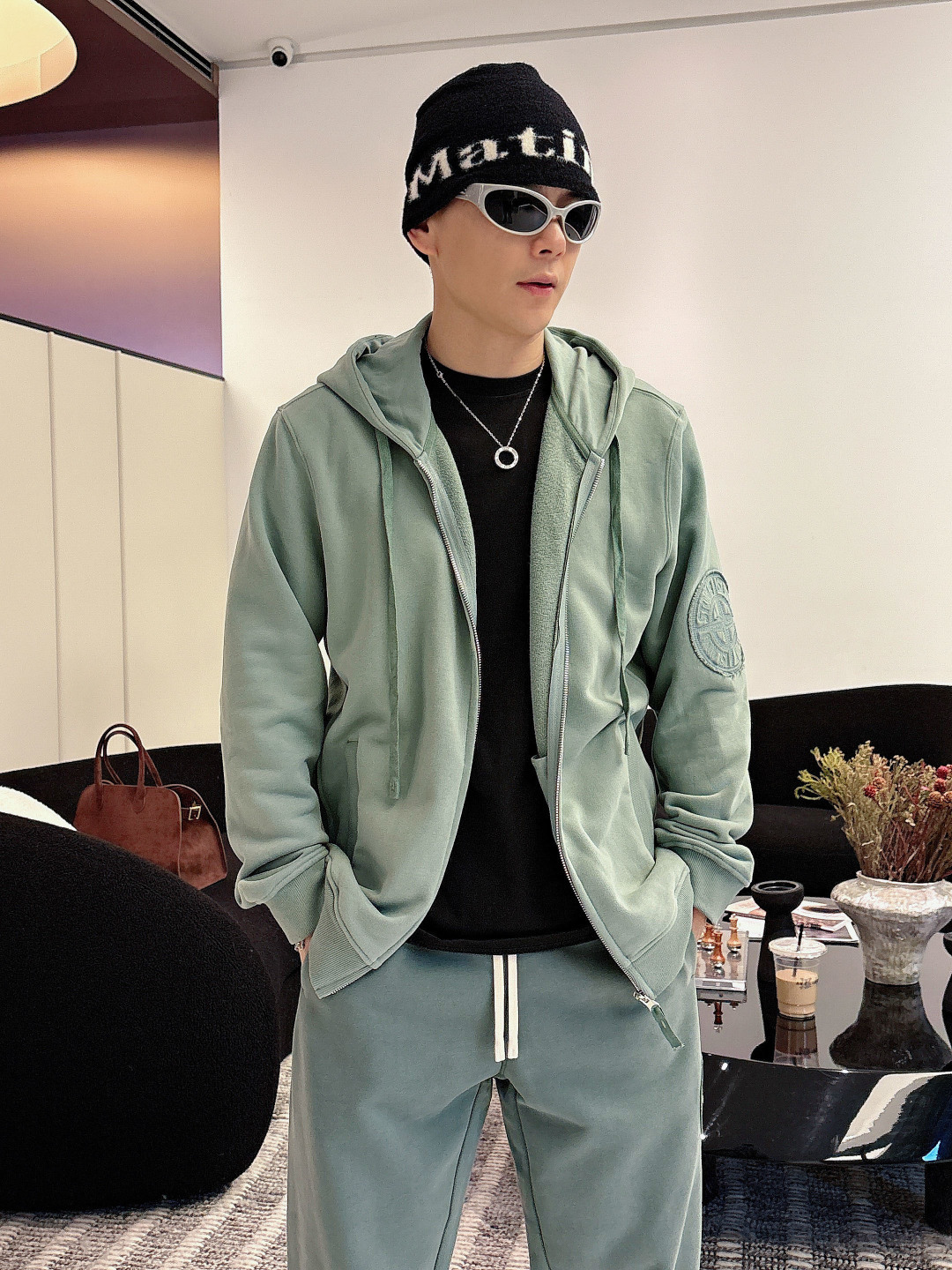 2025 秋冬新品 石头岛外套颜色： 黑色 灰色 青草绿码数：M-3XL