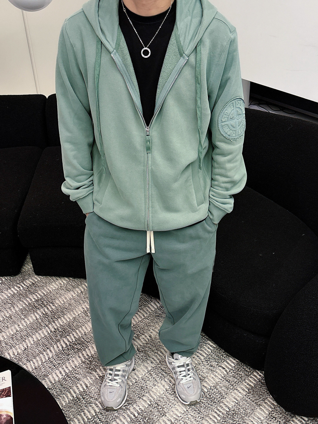 2025 秋冬新品 石头岛外套颜色： 黑色 灰色 青草绿码数：M-3XL