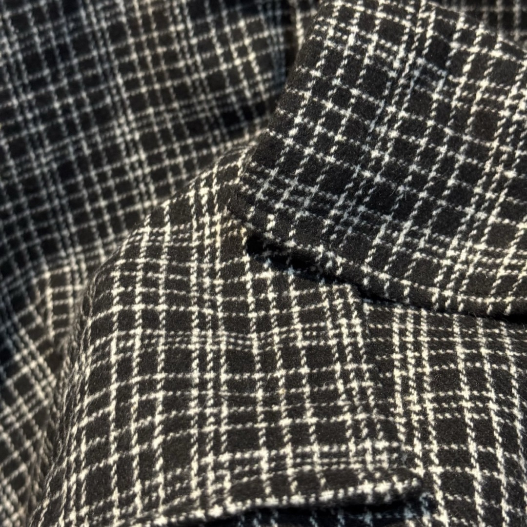 MM6🌟早秋新款休闲长袖套装🆕采用优质面料，搭上身足够吸睛且回头率爆棚！超薄舒适，简约大气，男女同款！码